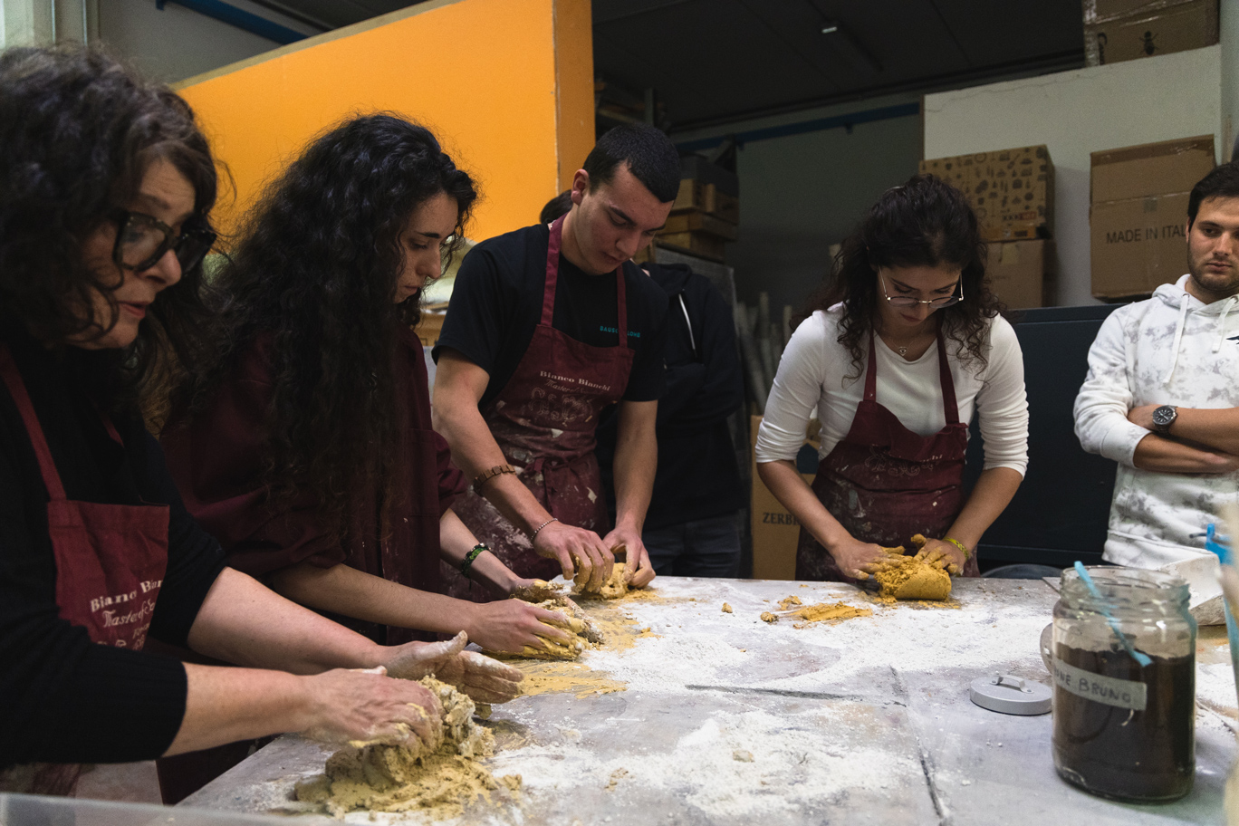 Scatti realizzati durante il progetto "L'Arte della Scagliola nell'Era Digitale". Foto di Athos Arcuri