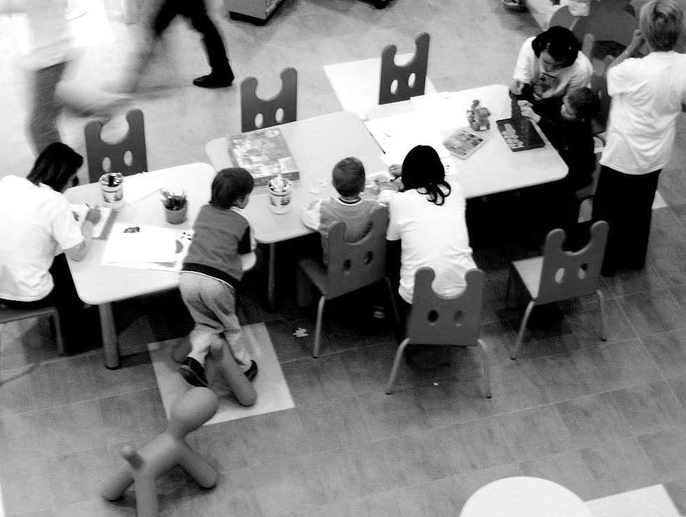 Uno scatto durante uno dei laboratori del progetto di ricerca Care Toys