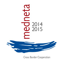 Logo Medneta con testo 2014-2015 e Cross Border Cooperation, design blu simile a onde.