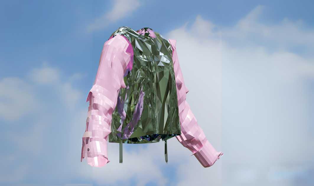 Giacca digitale futuristica con maniche rosa e corpo trasparente in un cielo azzurro. Design geometrico e moderno.